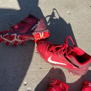 Baseball shoes